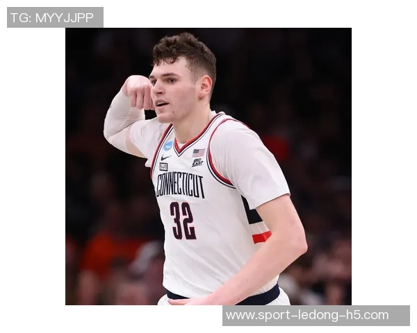 克林根今晚表现出色斯普利特称赞其为全队最佳防守球员